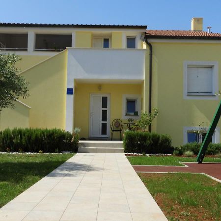 Apartment Thea Пула Екстериор снимка