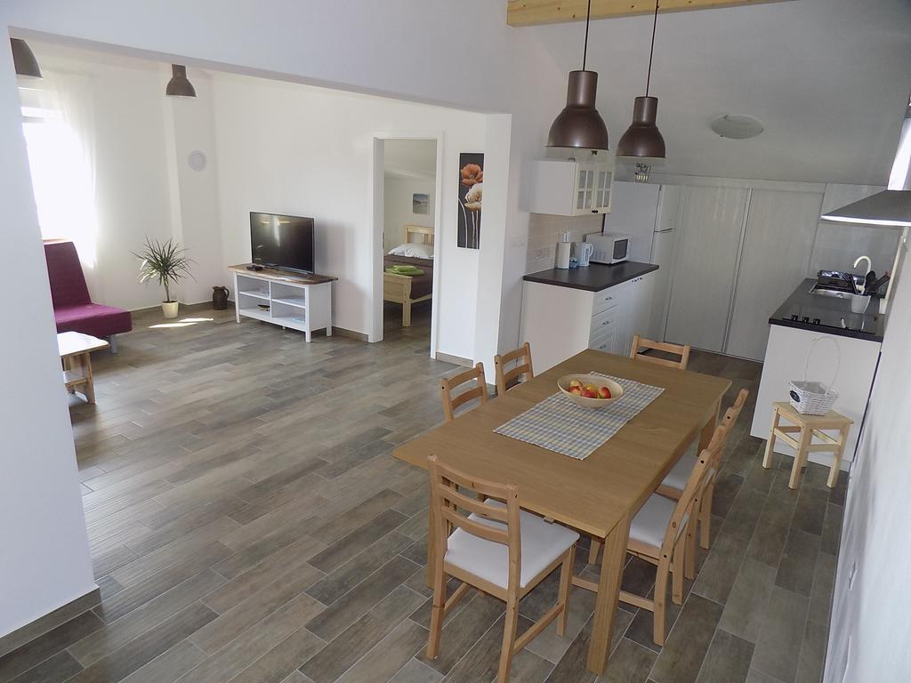 Apartment Thea Пула Екстериор снимка