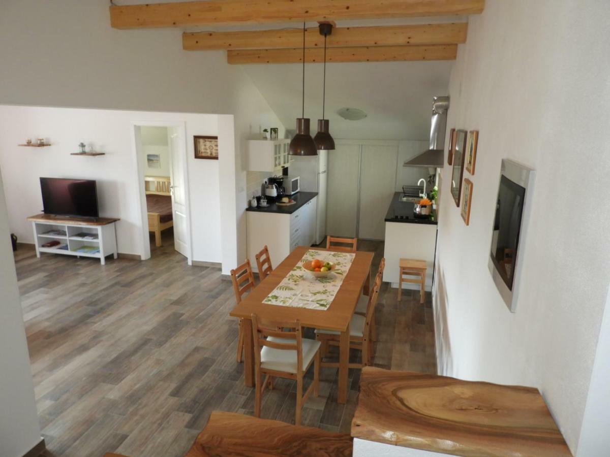 Apartment Thea Пула Екстериор снимка