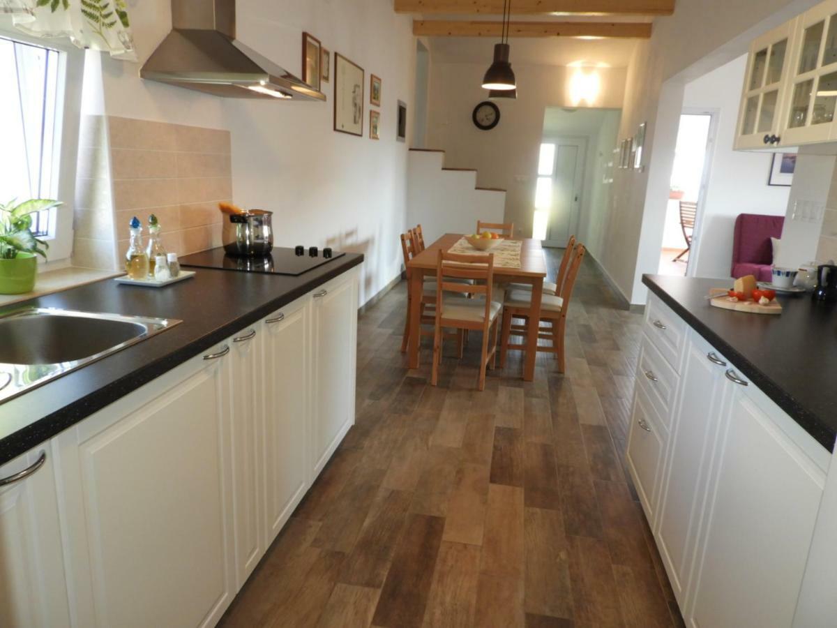 Apartment Thea Пула Екстериор снимка
