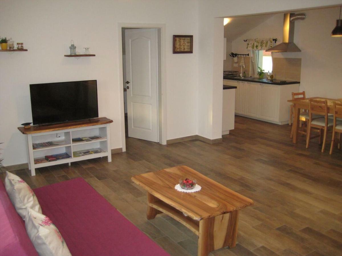 Apartment Thea Пула Екстериор снимка
