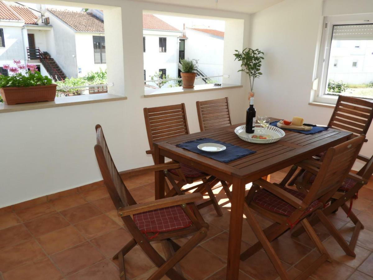 Apartment Thea Пула Екстериор снимка