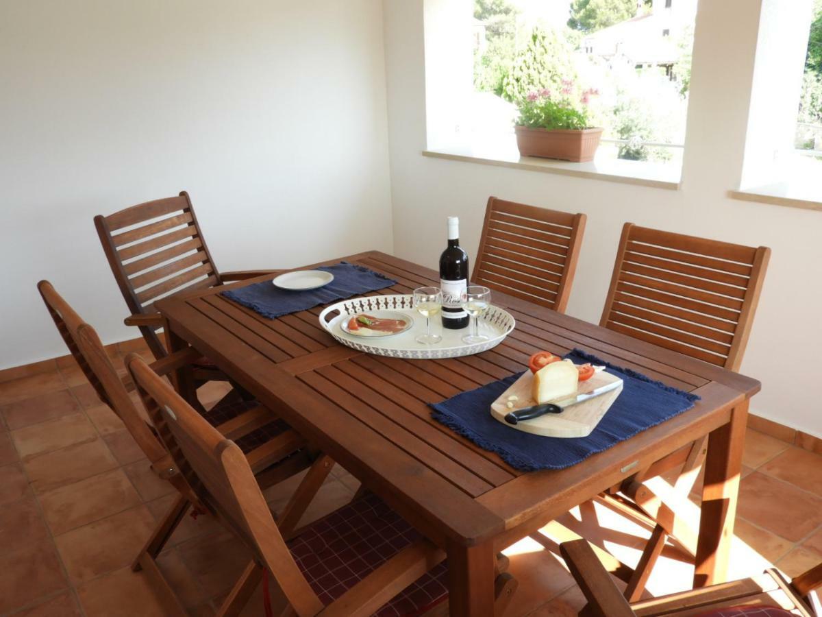 Apartment Thea Пула Екстериор снимка